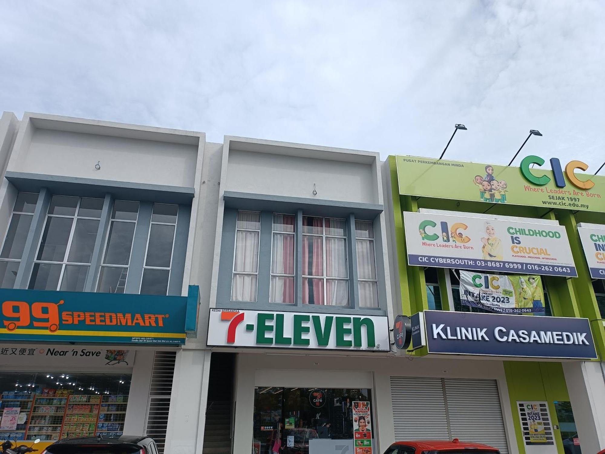 Aisy Homestay Putrajaya Cyberjaya Klia Кампунг Денгкіл Екстер'єр фото