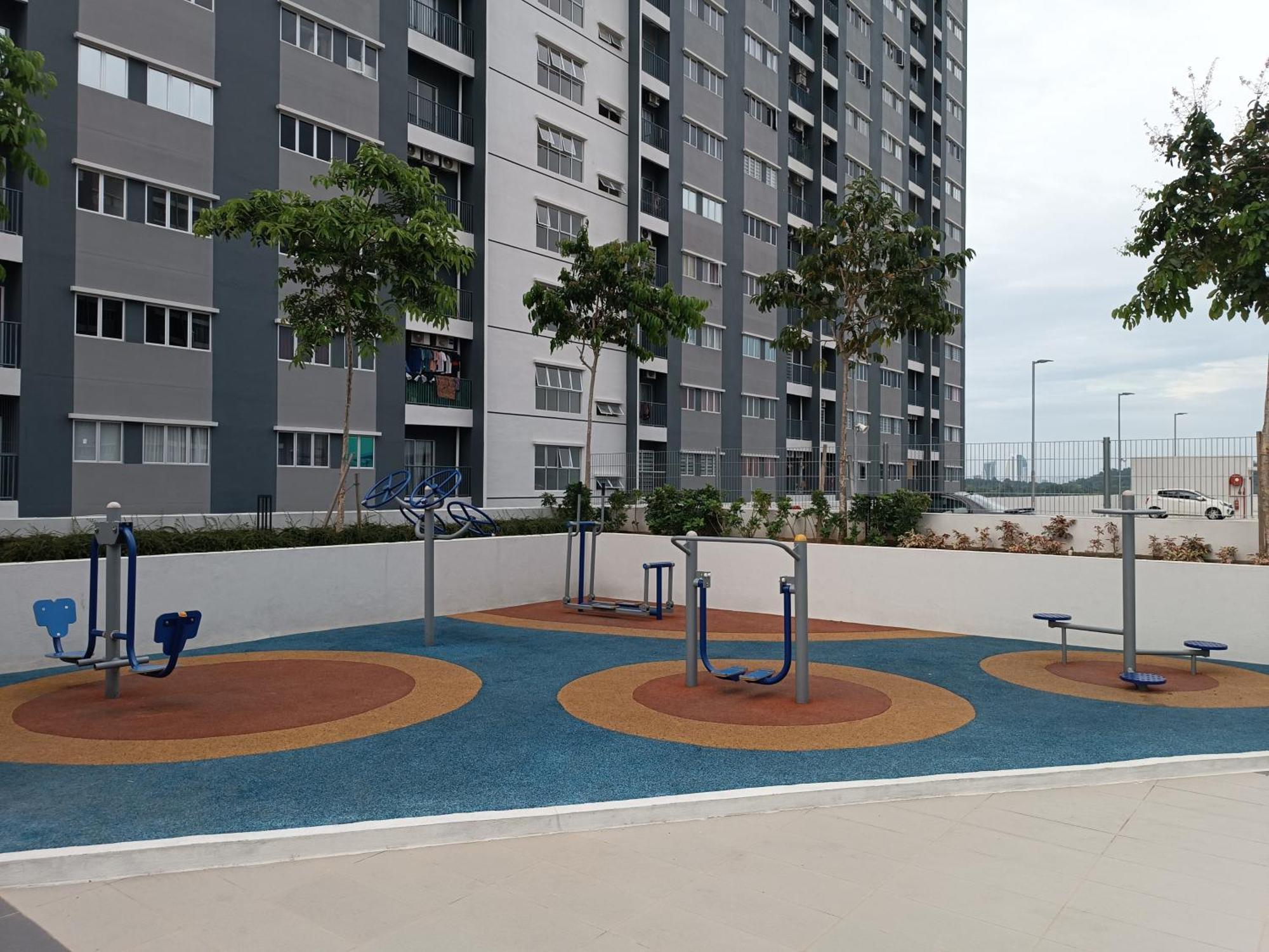 Aisy Homestay Putrajaya Cyberjaya Klia Кампунг Денгкіл Екстер'єр фото